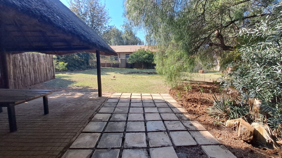 4 Bedroom Property for Sale in Pellissier Free State